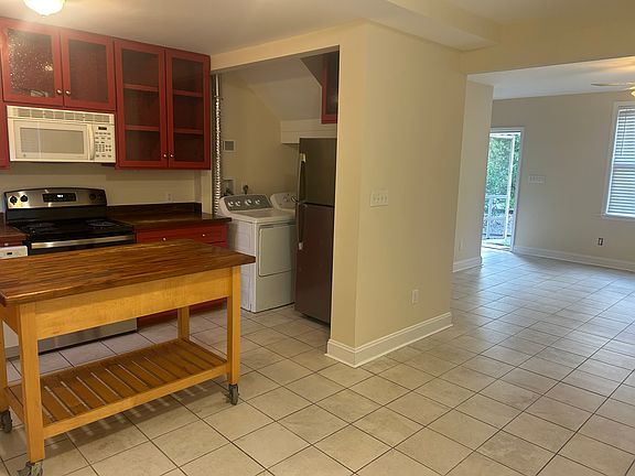 5th image of 2 Wagener Ave #B