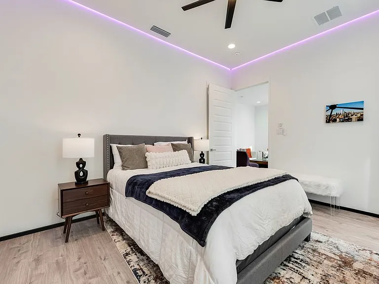 3415 Chihuahua St — Photo 18