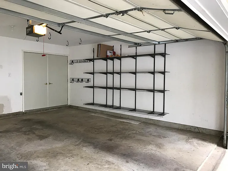 421 Leaning Oak St — Photo 21