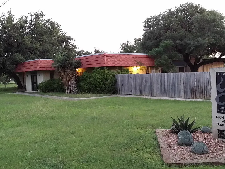 7011 Mary Todd Dr — Photo 20