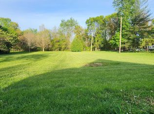 324 W 1st St W, Edwardsport, IN 47528