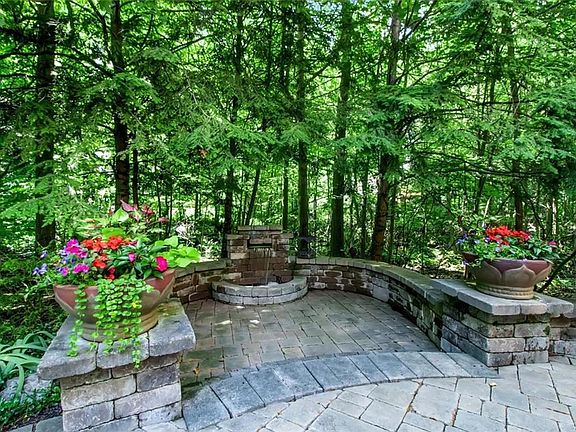 4th image of 6406 Woodberry Ct