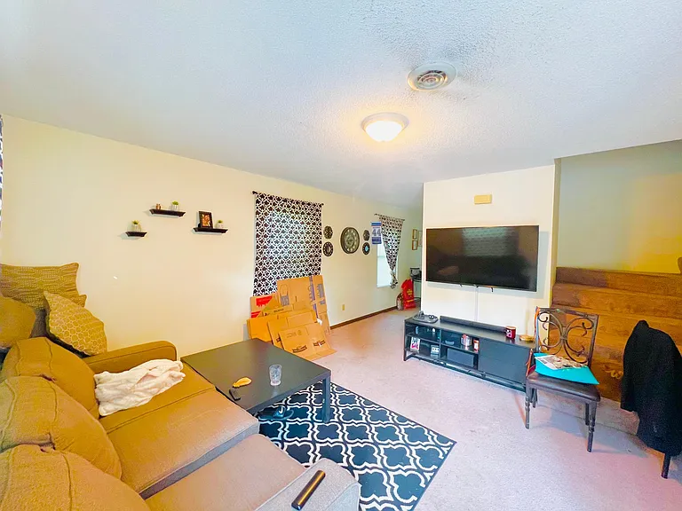 6500 Giant City Rd #8 — Photo 11