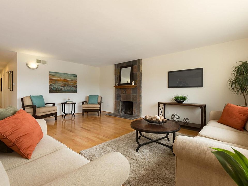 1st image of 3026 Courser Ave