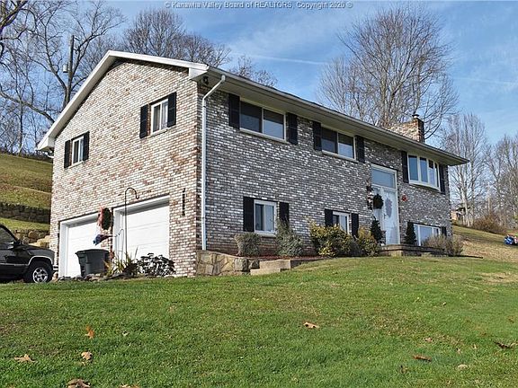 2nd image of 6021 Skylark Ln
