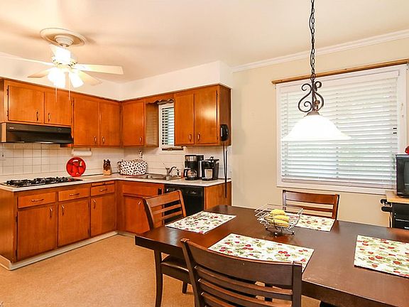 3rd image of 6022 Catalano Dr