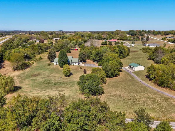 1519 E 515th Road, Brighton, MO 65617