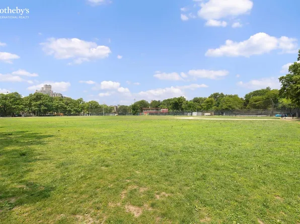 55 Parade Place image 13 of 14