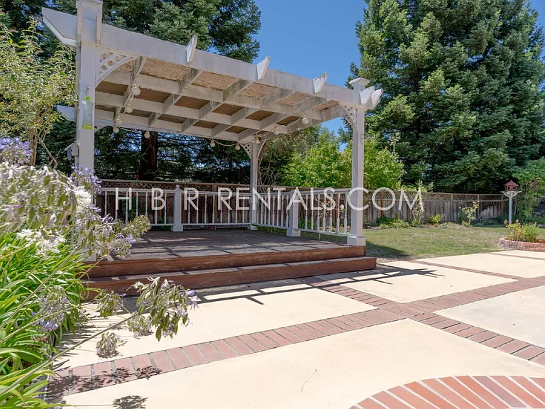 2865 Morgan Dr — Photo 33