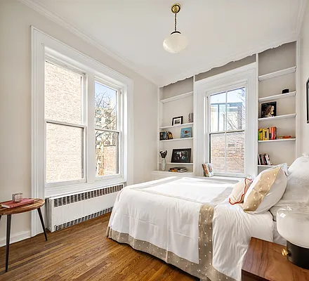 Sold by Compass | media 6