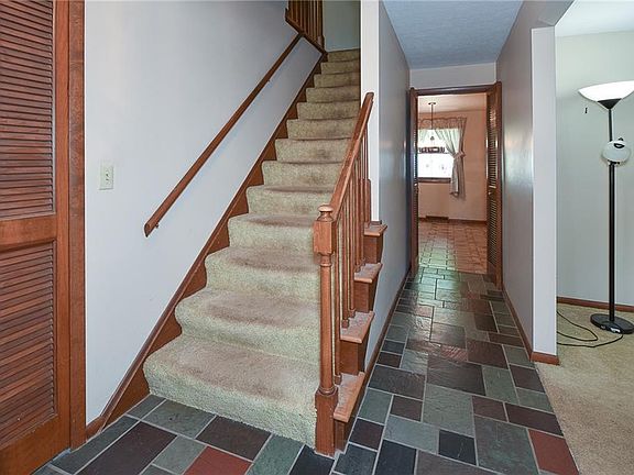 4th image of 1595 Mozart Dr