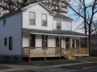 415 N County St, Waukegan, IL 60085