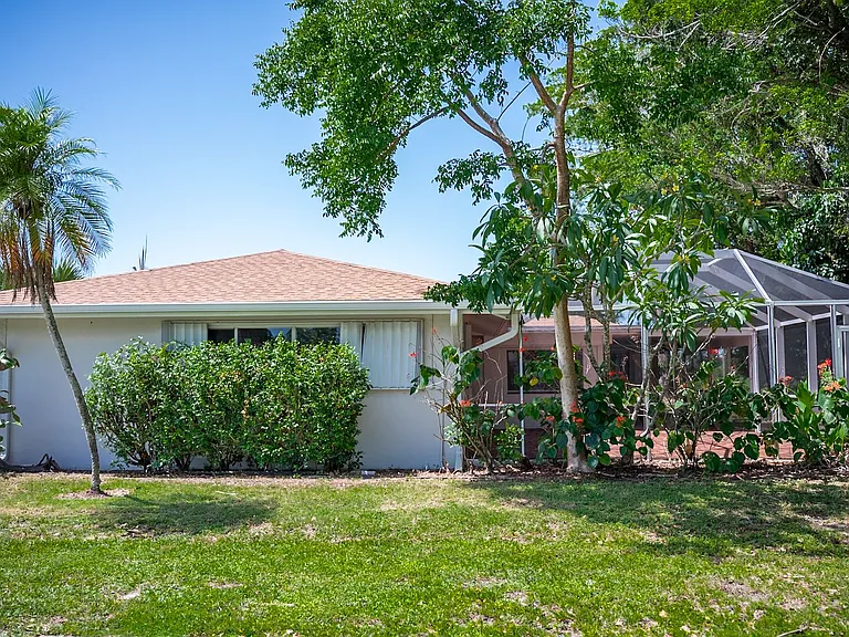 4223 SE 4th Pl — Photo 30