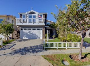 637 17th St, Manhattan Beach, CA 90266