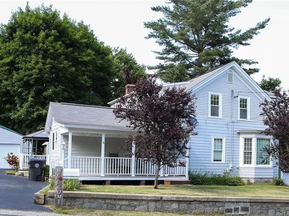 39 Sunrise Ave, West Warwick, RI 02893