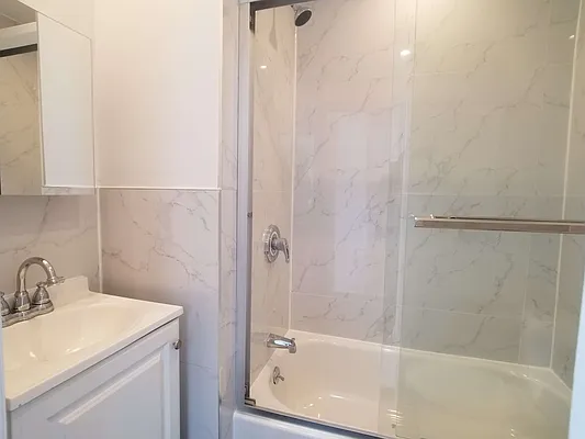 Rented by Compass | media 22