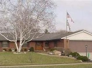 5374 Brainard Dr, Dayton, OH 45440