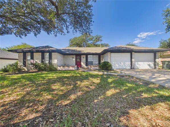 3812 Holly Dr, Bryan, TX 77802