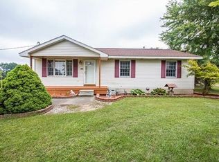 3202 Cemetery Rd, Fowlerville, MI 48836