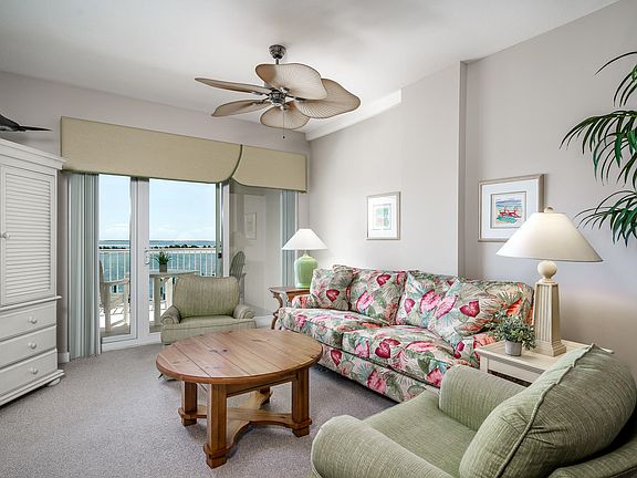 3rd image of 100 Olde Towne Yacht Club Road #305