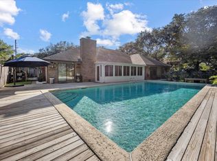 240 Country Club Rd, Shalimar, FL 32579