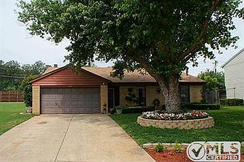 1st image of 3909 Sweetgum Ct