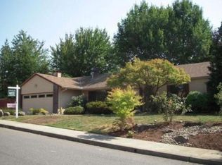 12214 SE Huron St, Clackamas, OR 97015