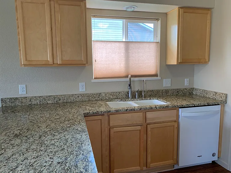 Beautiful Granite-stone counters