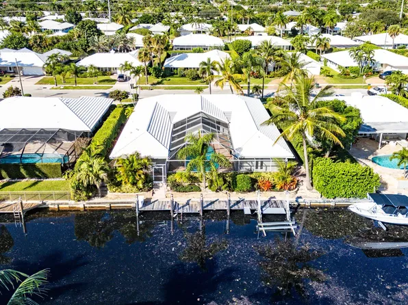 1332 SW Tamarind Way, Boca Raton, FL 33486