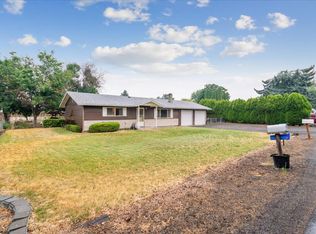 2130 NW 12th St, Redmond, OR 97756