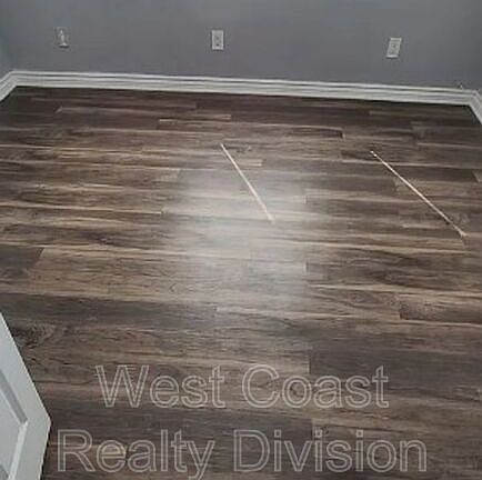 3rd image of 1355 W 5th St