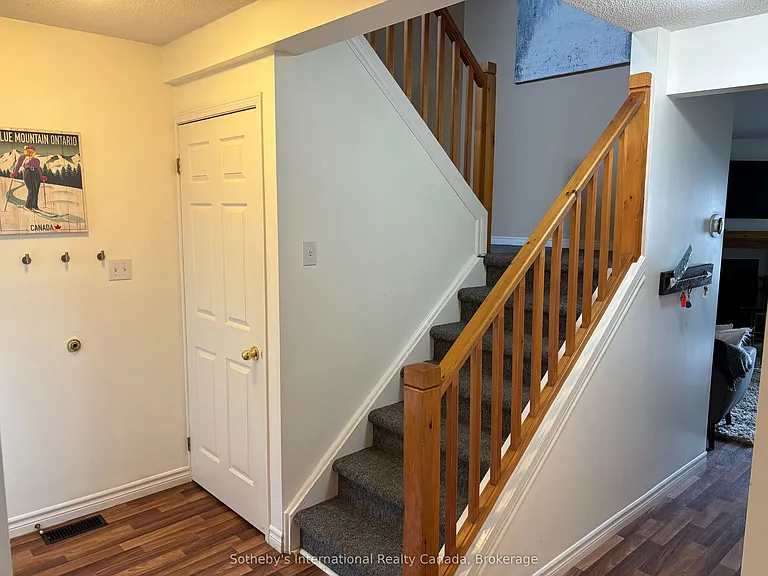 146 Settlers Way #32 — Photo 11