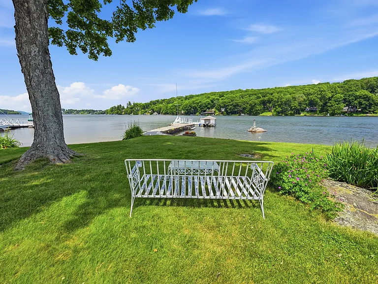 11 Cedar Dr — Photo 41
