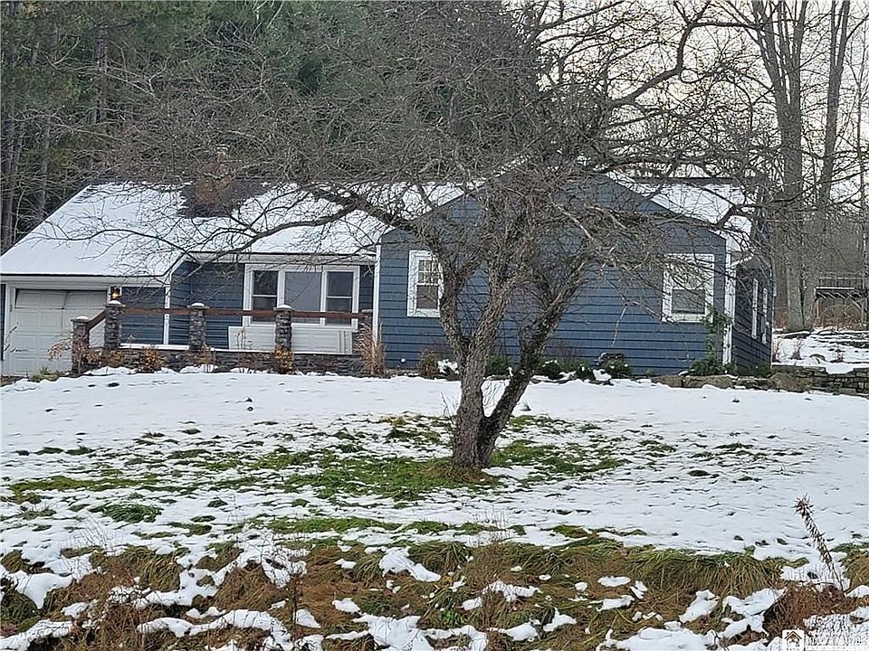 2nd image of 959 Hunt Rd