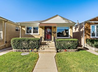 5222 N Meade Ave, Chicago, IL 60630
