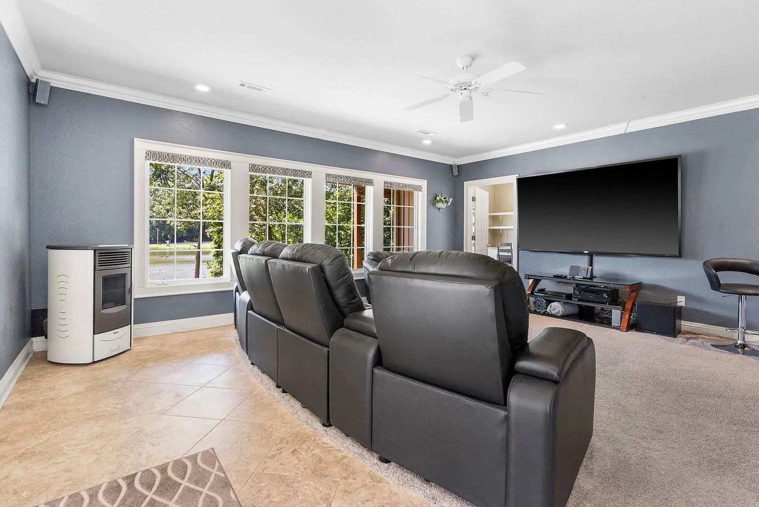 5 bed, 3.0 bath, $10,770 — Photo 4