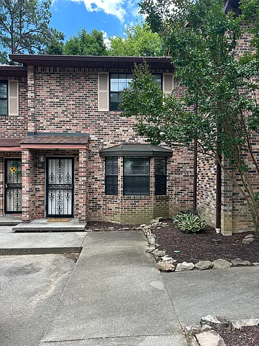 810 Highland Dr #901 Photo 1