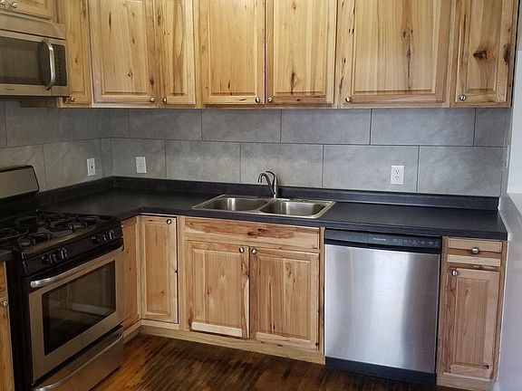 3rd image of 1001 E 28th St APT 101
