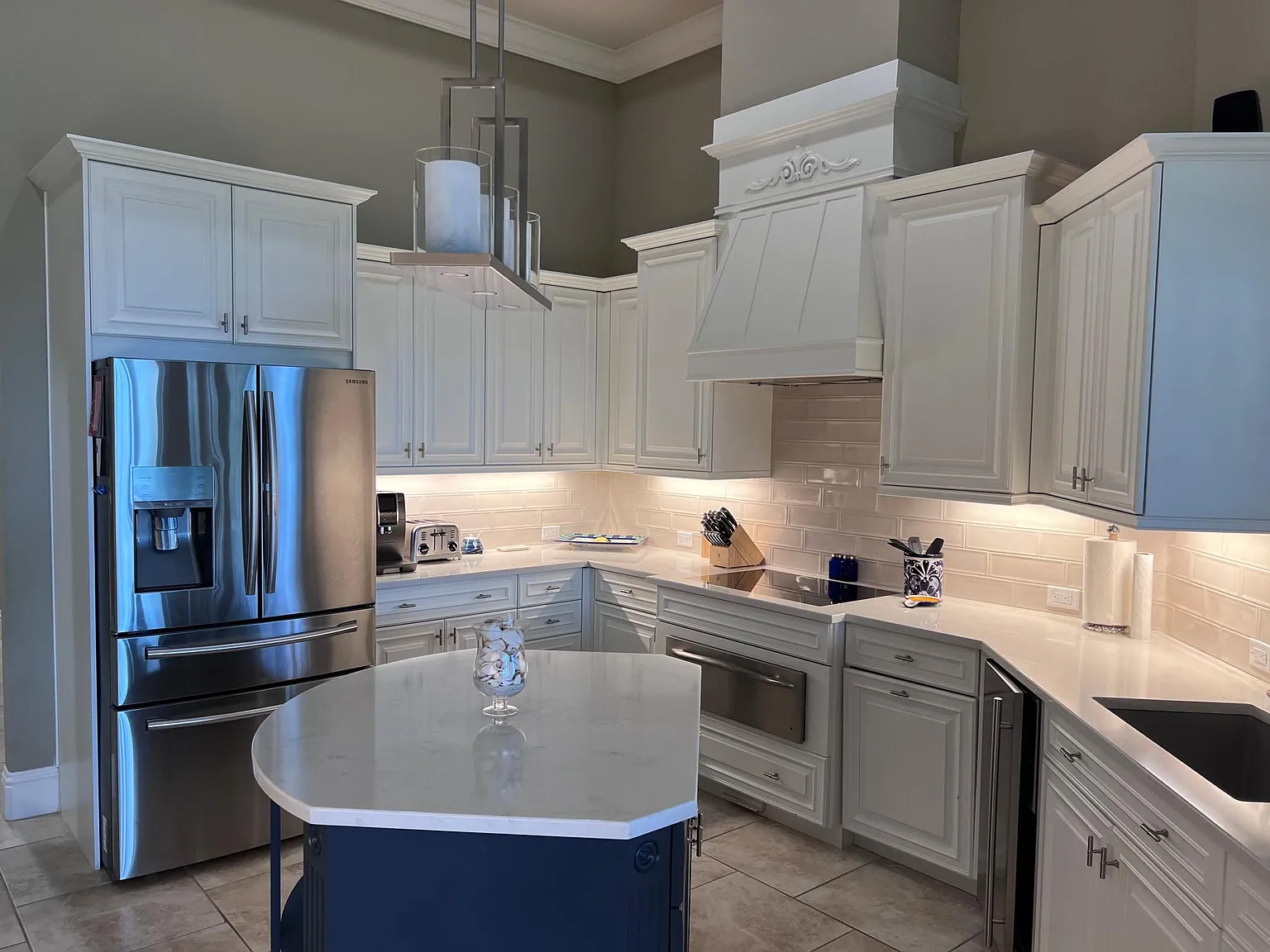 4 bed, 3502 sqft, $26,491 — Photo 2