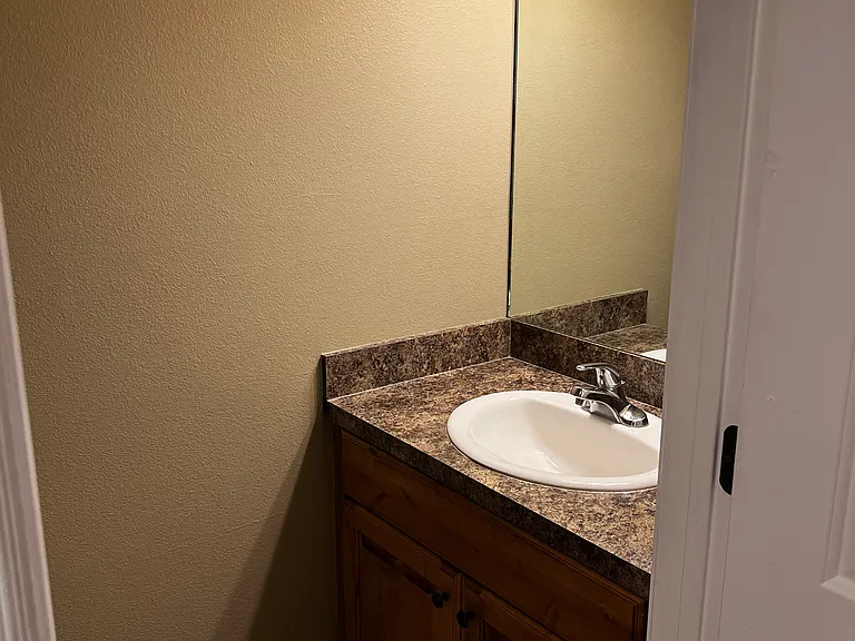 2527 Eagle Dr #TOWNHOUSE — Photo 8