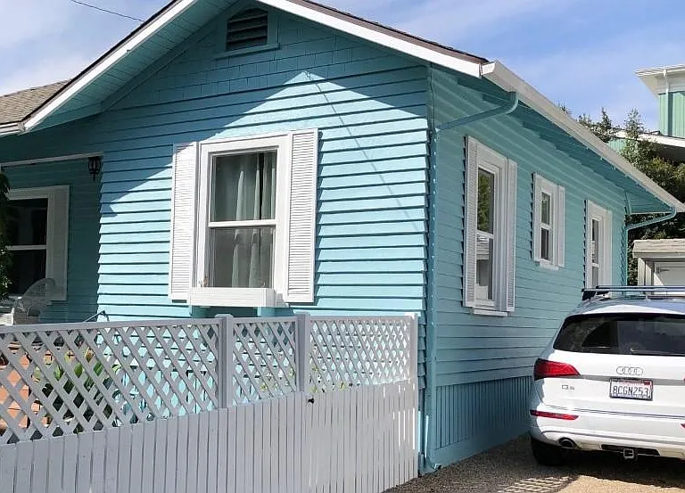 312 W Victoria St — Photo 19