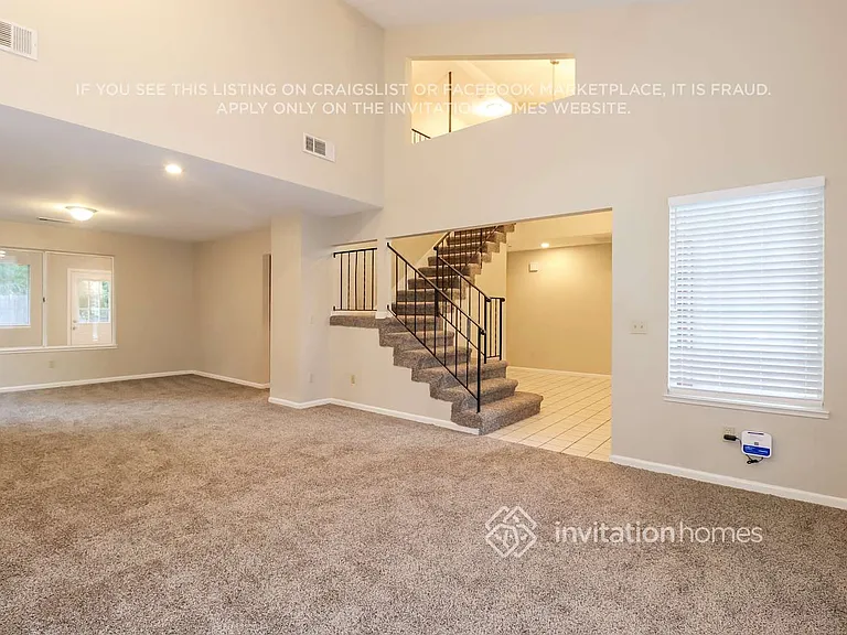 710 Jonquil Dr — Photo 4