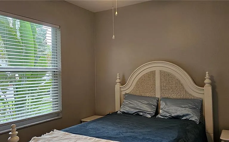520 Crossfield Cir — Photo 18