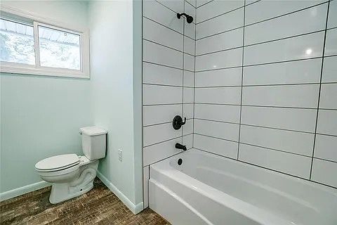5th image of 203 Florence Ave