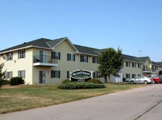 880 Kingsway Dr APT 202, Le Sueur, MN 56058