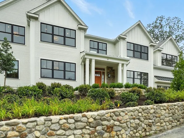 9 Saint James Ct, Belmont, MA 02478