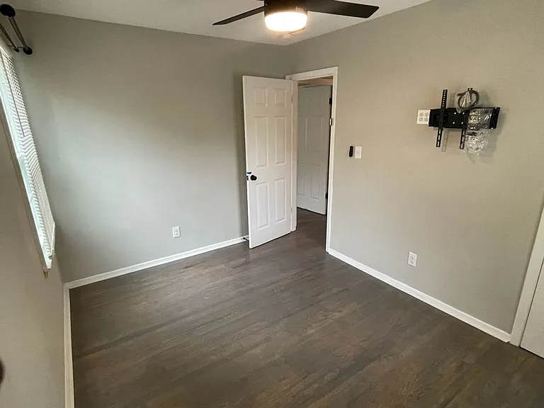 3400 Cricketeer Dr — Photo 17
