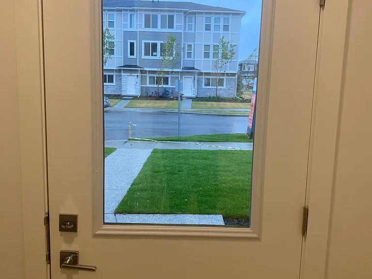 280 Chelsea Rd — Photo 3