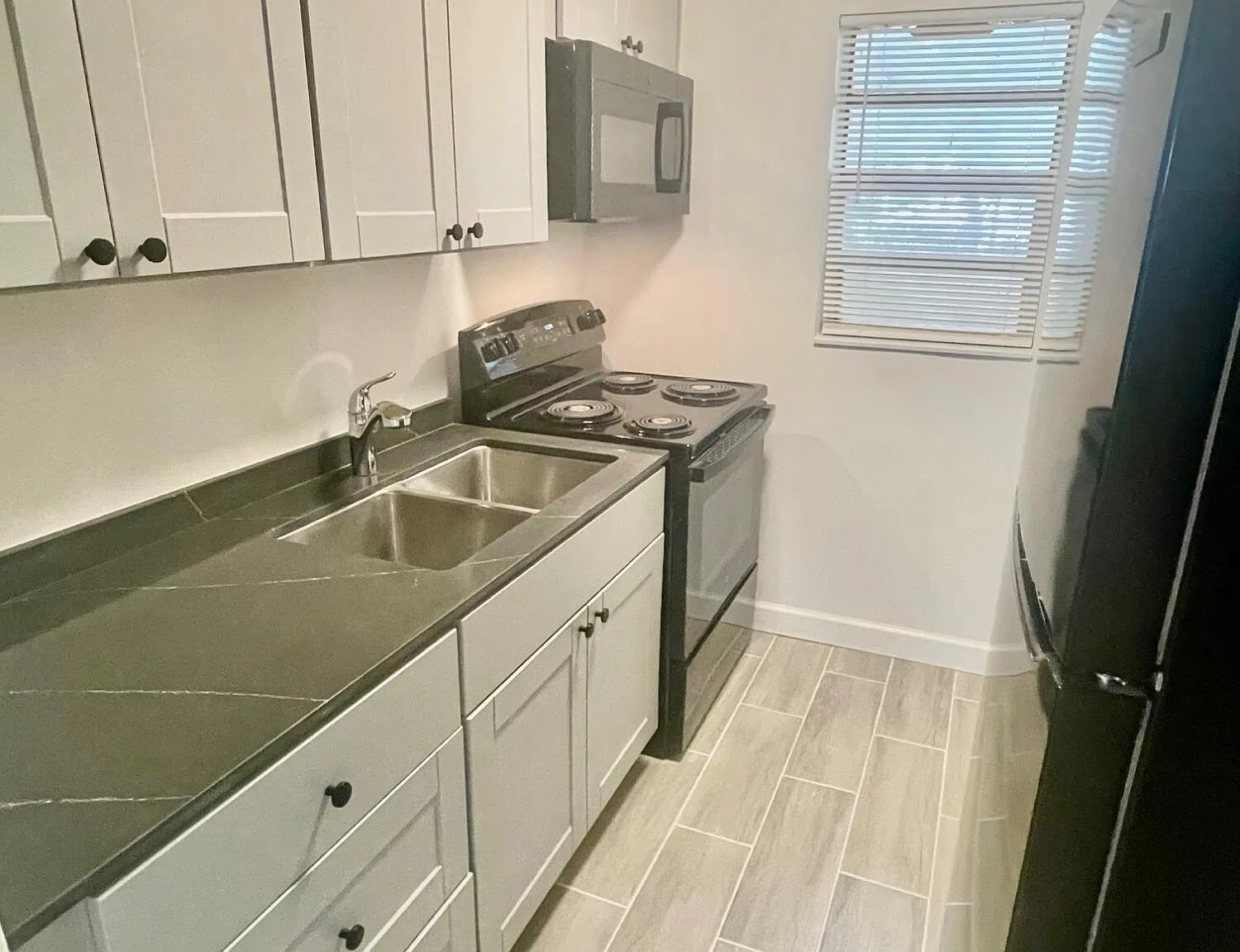 22 NW 8th Ave LLC — Photo 3