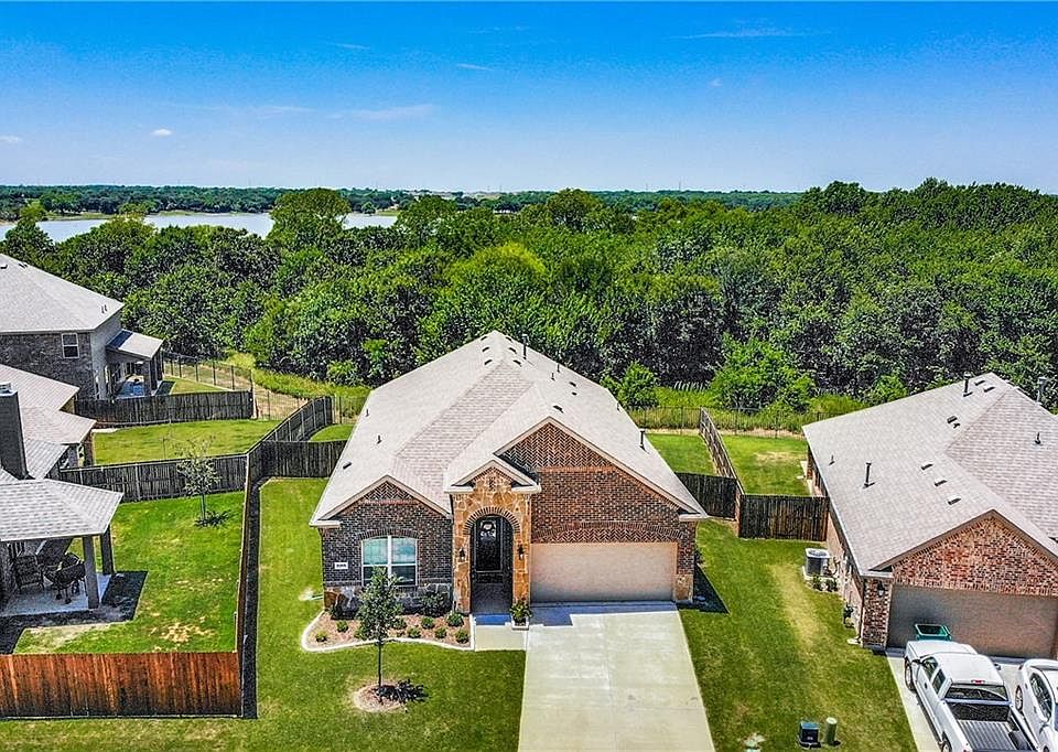 1st image of 2108 Lake Vista Dr
